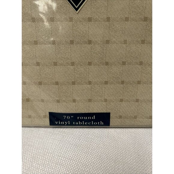 Elrene Home Fashions Tablecloth Flannel-backed Vinyl 70” Round - Picture 3 of 4